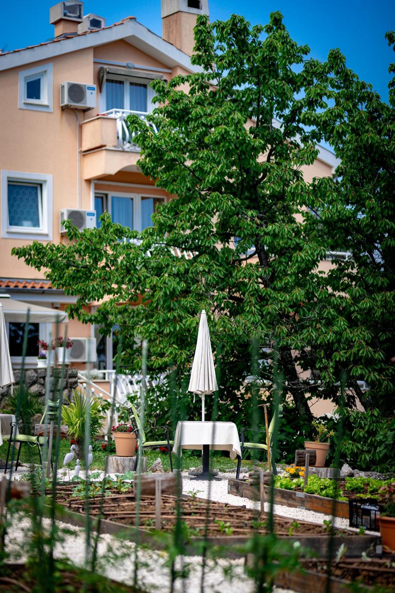 Villa Nada Lovran Buitenkant foto