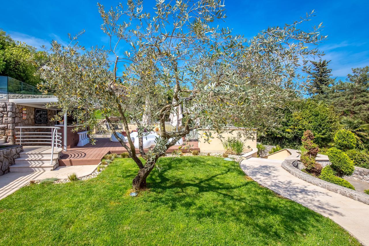 Villa Nada Lovran Buitenkant foto